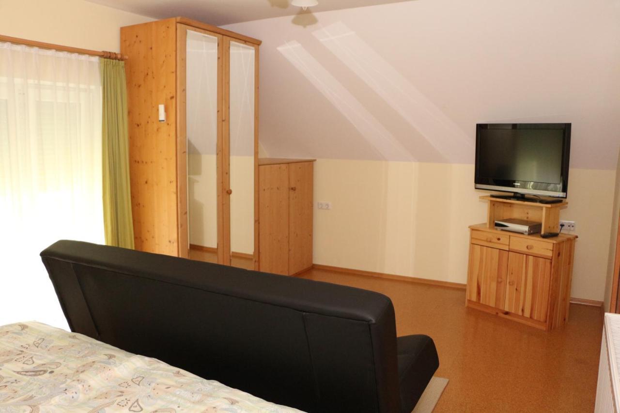 Ferienwohnung Moni Geiseldorf 外观 照片